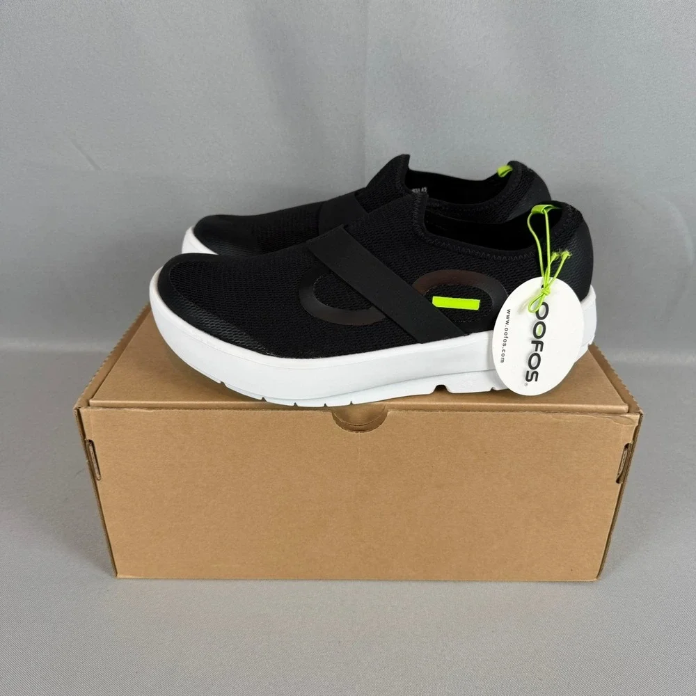 Oofos OOmg Low Mesh Sport Recovery Sneakers Mens 9 Black White Slip-On Light NIB